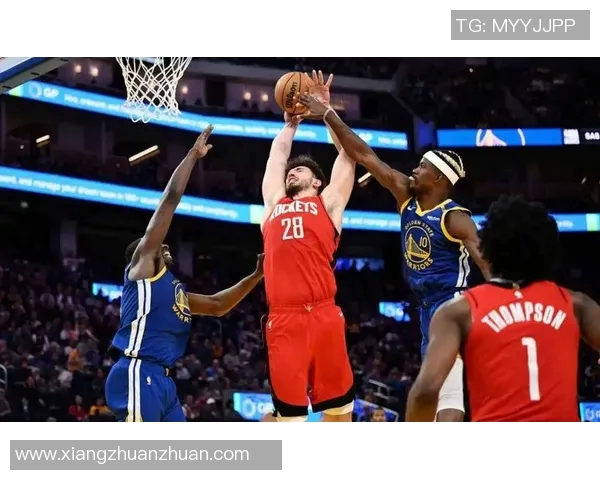 2016年勇士与火箭季后赛第三场精彩回顾与赛后分析